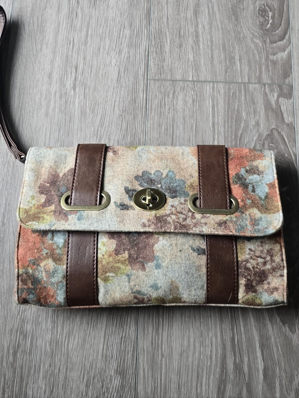 Kimchi Blue Urban Outfitters Floral Wool Blend Wristlet Clutch Turnlock Bag Tan